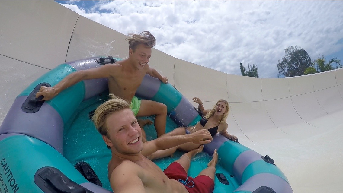 Nästan utslängda från wet ’n’ wild